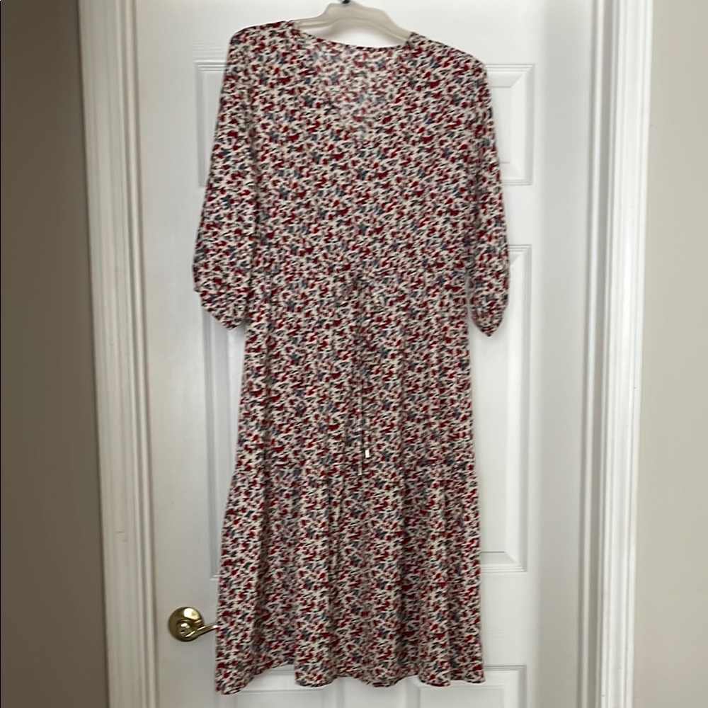 Cream with red and blue Casual dress with 3/4 Bishop Sleeves and v-Neck